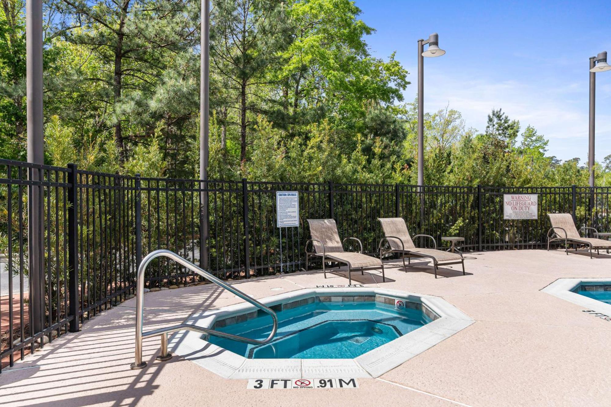 Best Western Plus Westgate Inn And Suites Leland Bagian luar foto