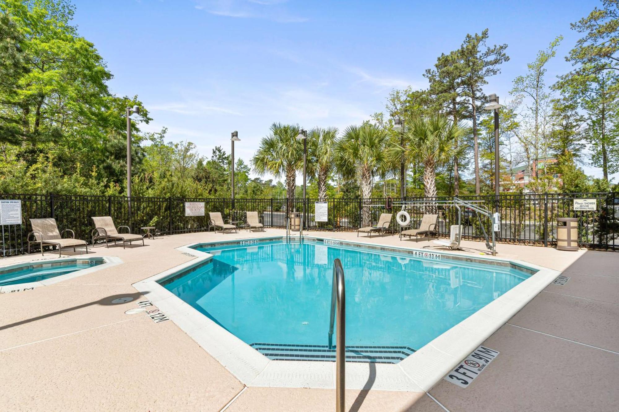 Best Western Plus Westgate Inn And Suites Leland Bagian luar foto
